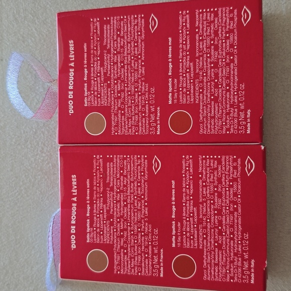 SEPHORA BUNDLE OF 4 LIPSTICKS AND 1 DRY BODY BRUSH - Picture 7 of 7